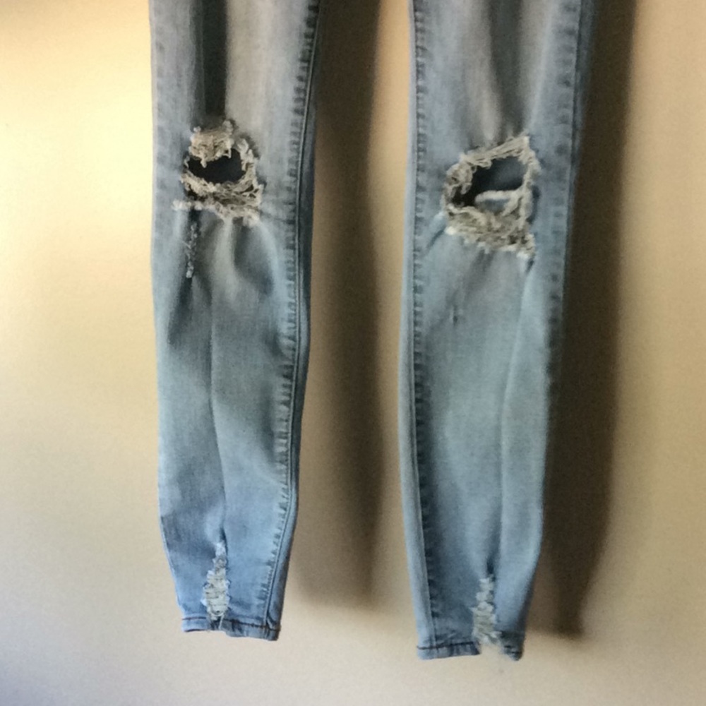 Awesome jeans - Picture 2 of 8